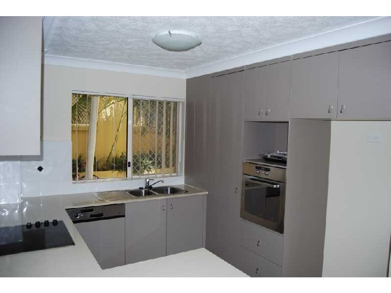 6/64-66 Queen Street, Southport QLD 4215