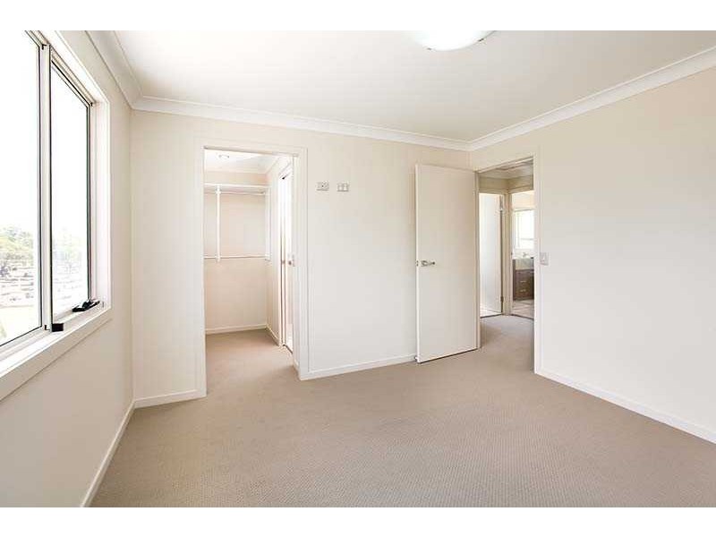 4 / 236 Queen Street, Southport QLD 4215