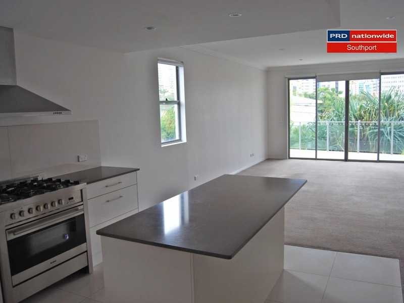 Unit 4/24-30 Tarcoola Street, Chevron Island QLD 4217