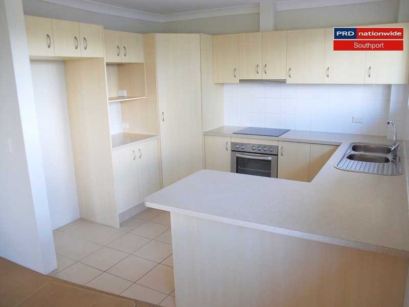 Unit 5/228 Marine Parade ‘Myuna Lodge’, Labrador QLD 4215
