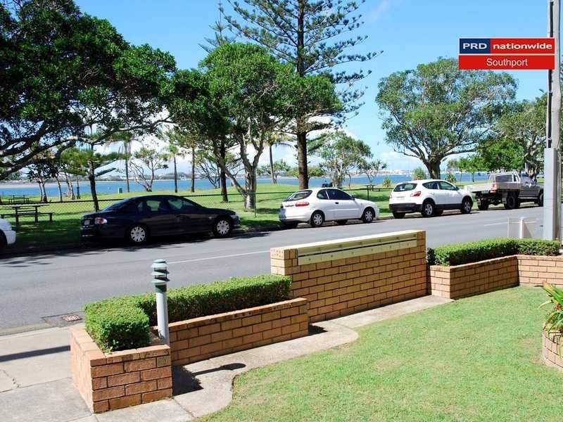 Unit 5/228 Marine Parade ‘Myuna Lodge’, Labrador QLD 4215