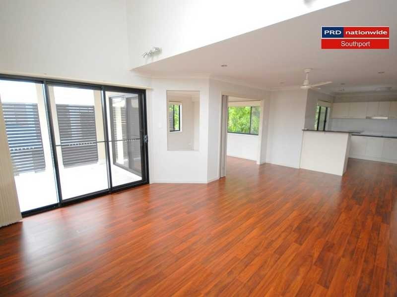 5/35 Harley Street, Labrador QLD 4215