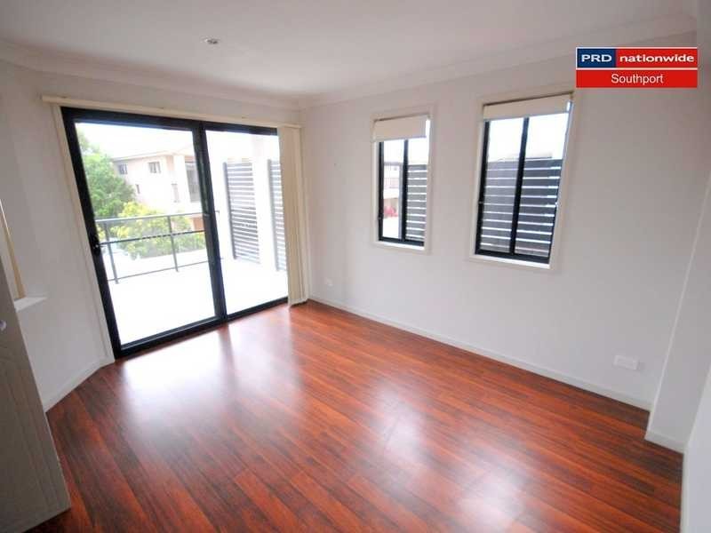 5/35 Harley Street, Labrador QLD 4215