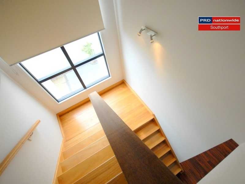 5/35 Harley Street, Labrador QLD 4215