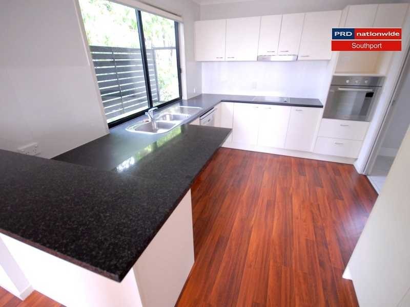 5/35 Harley Street, Labrador QLD 4215