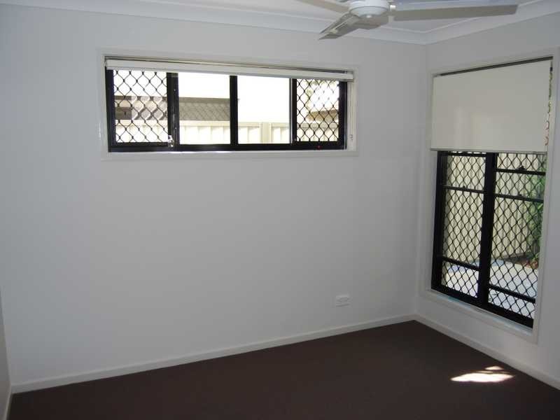 4 / 35 Harley Street, Labrador QLD 4215