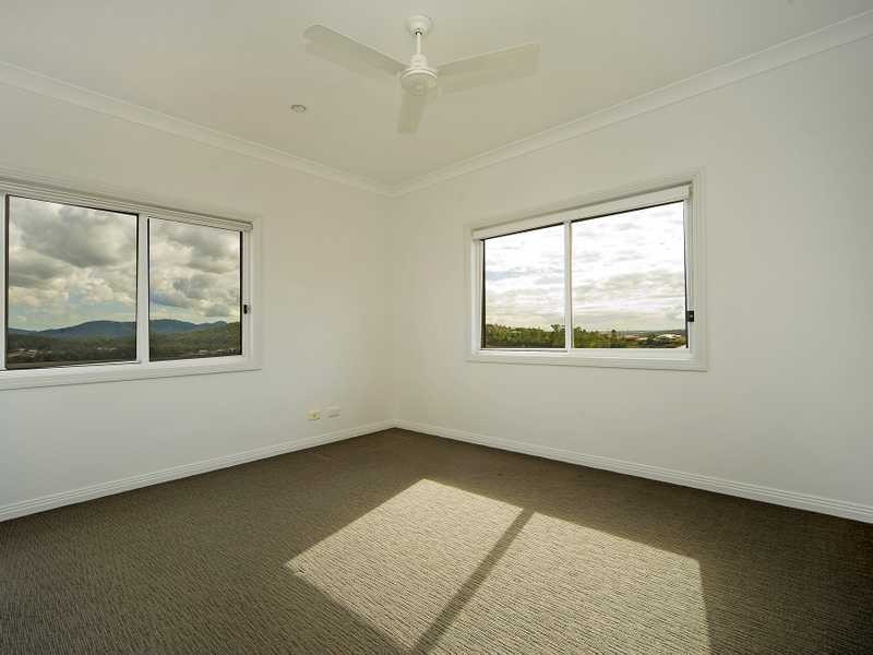 86 Salvado Drive, Pacific Pines QLD 4211