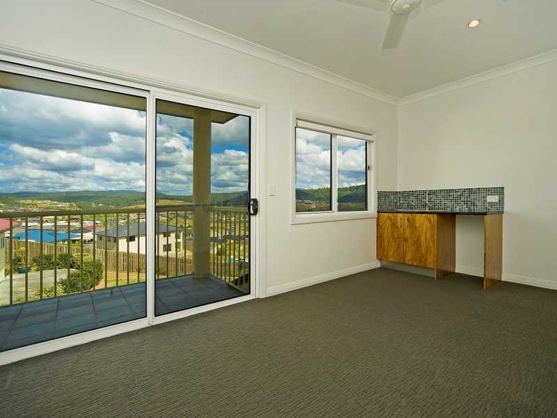 86 Salvado Drive, Pacific Pines QLD 4211