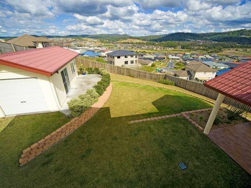 86 Salvado Drive, Pacific Pines QLD 4211