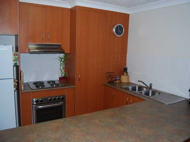 6/25 Walton Street, Southport QLD 4215