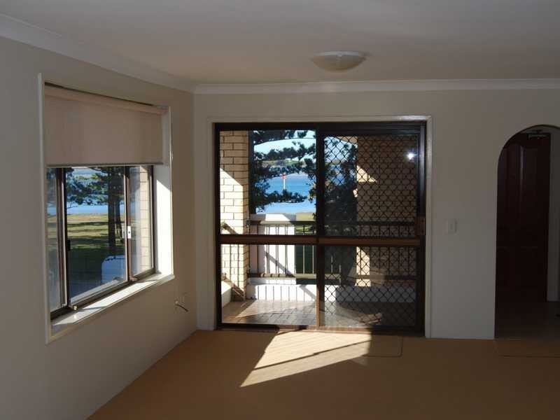 5 / 228 Marine Parade ‘Myuna Lodge’, Labrador QLD 4215