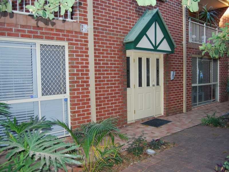 11 / 51 Pohlman Street ‘ The Terraces’, Southport QLD 4215