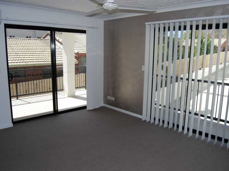 11 / 15 – 17 Lloyd Street, Southport QLD 4215