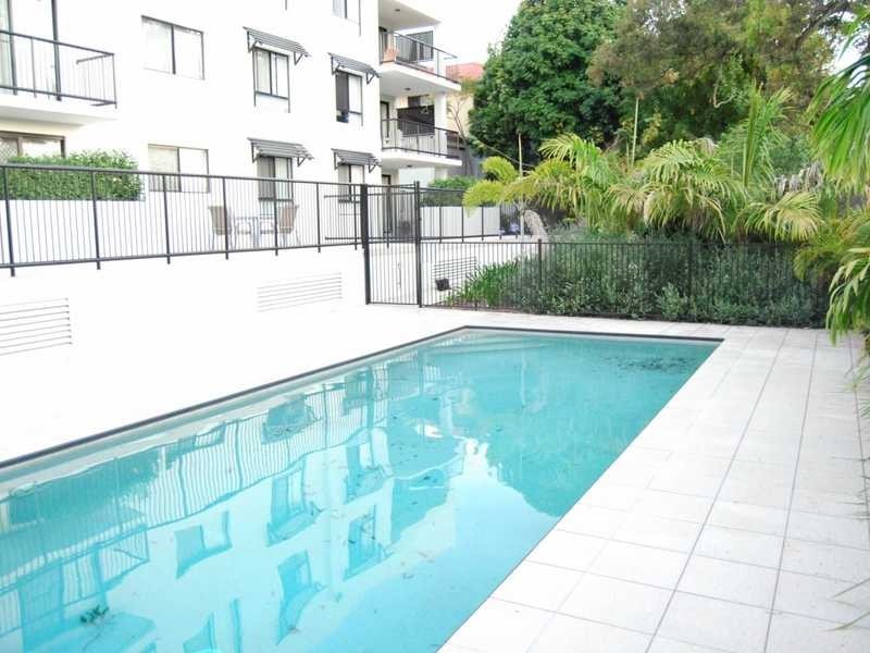 11 / 15 – 17 Lloyd Street, Southport QLD 4215