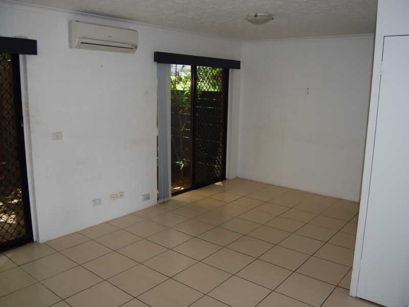 3 / 9 Proud, Labrador QLD 4215