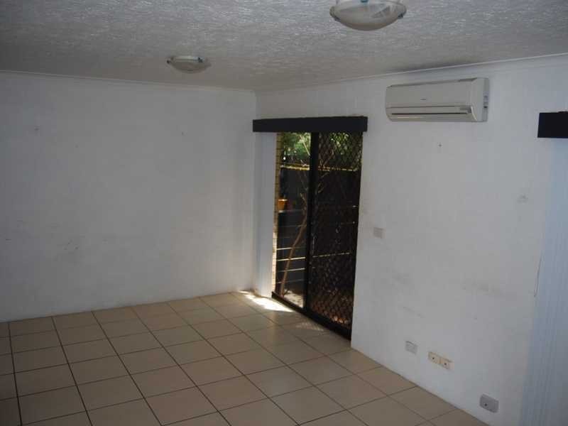 3 / 9 Proud, Labrador QLD 4215