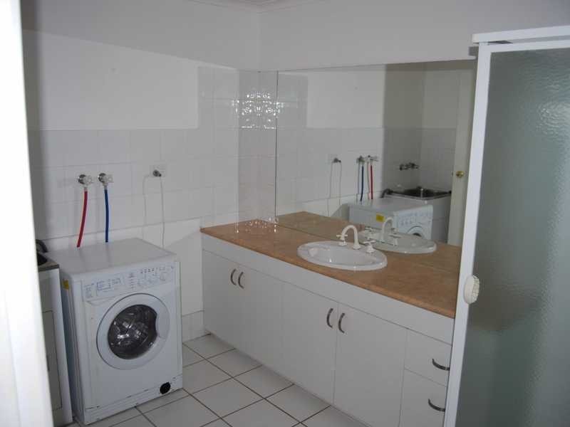 3 / 9 Proud, Labrador QLD 4215