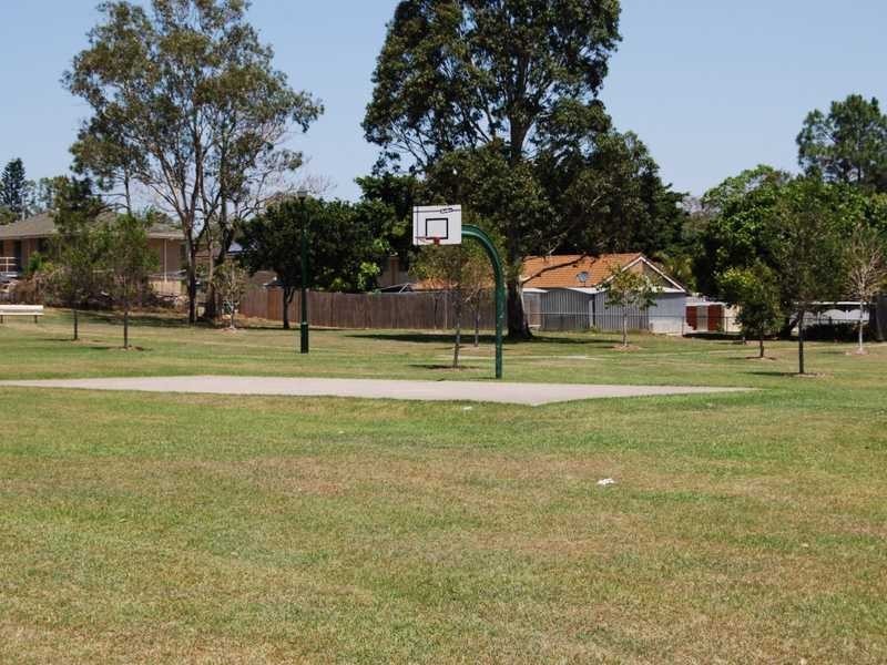 3 Lovett Street, Southport QLD 4215