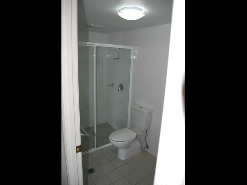 16 / 6 Rose Street, Southport QLD 4215