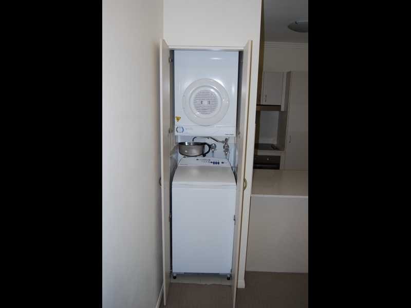 16 / 6 Rose Street, Southport QLD 4215