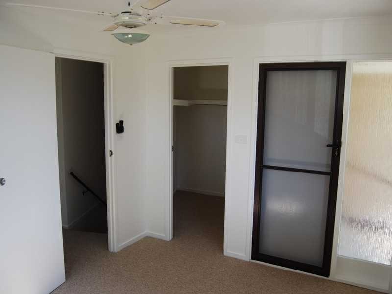 1 / 9 Proud, Labrador QLD 4215