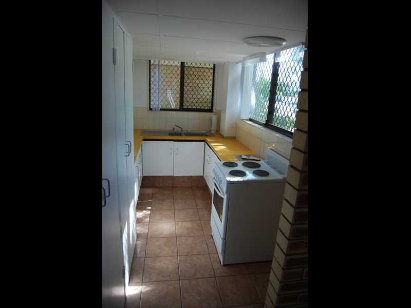 1 / 9 Proud, Labrador QLD 4215