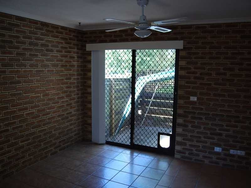 1 / 9 Proud, Labrador QLD 4215