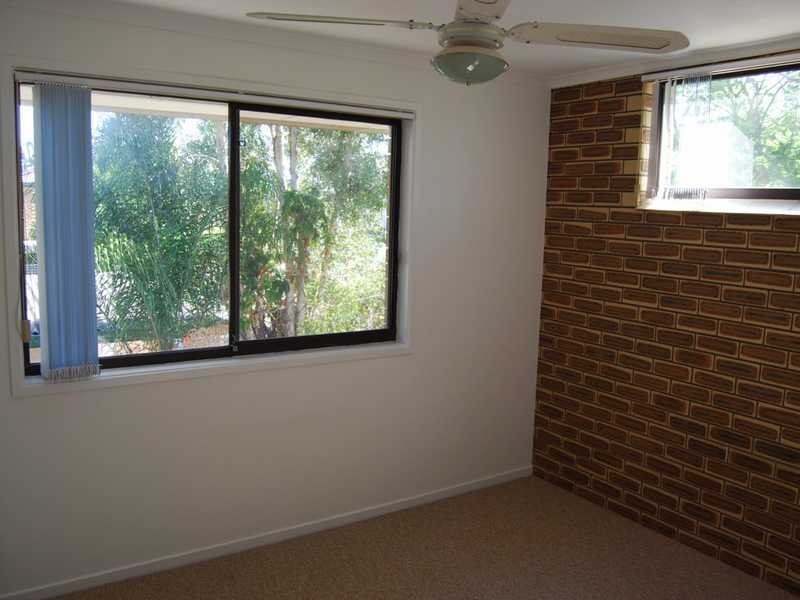 1 / 9 Proud, Labrador QLD 4215