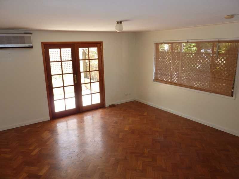 11 Anne Street, Southport QLD 4215
