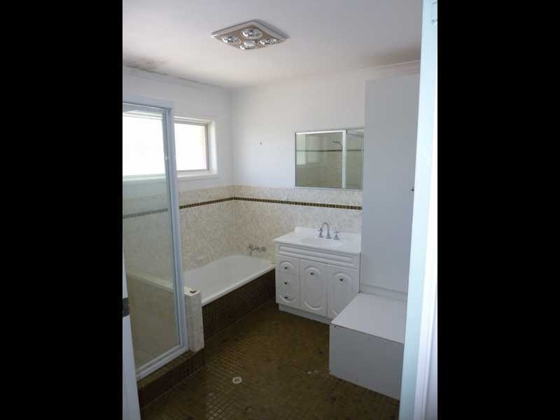 11 Anne Street, Southport QLD 4215