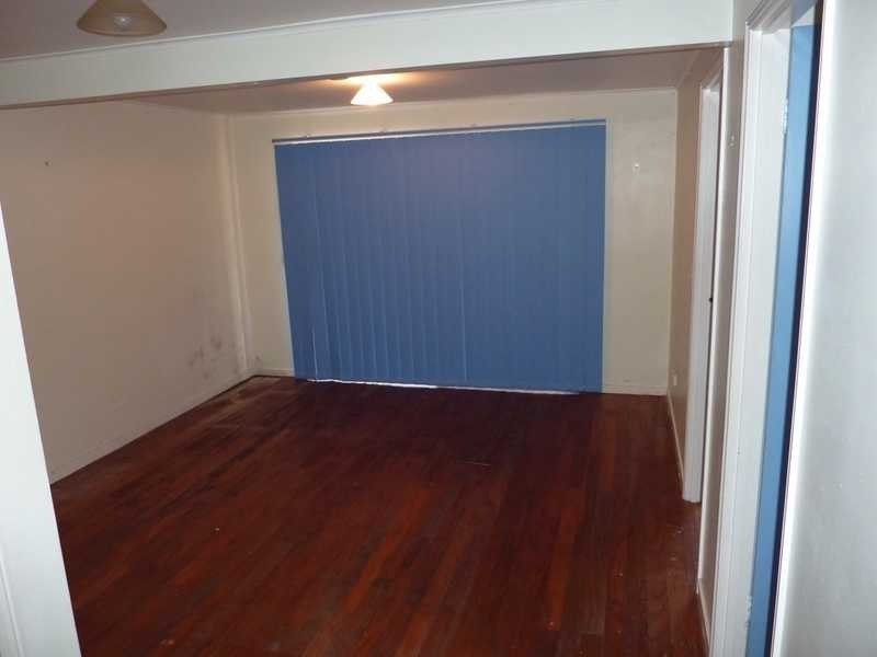 11 Anne Street, Southport QLD 4215