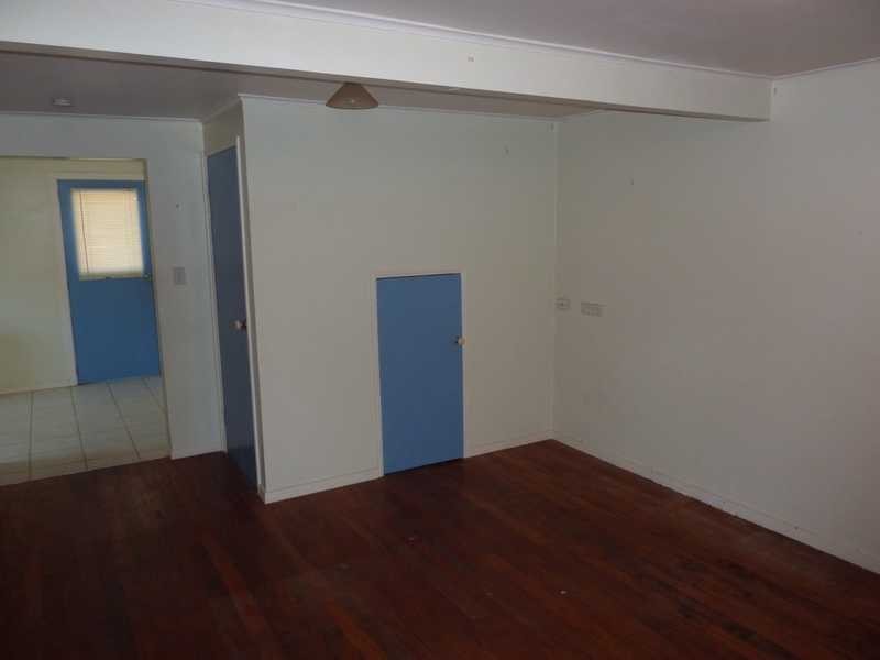 11 Anne Street, Southport QLD 4215