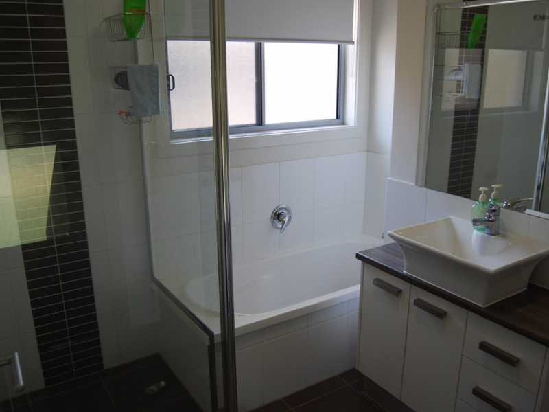 7 / 16 – 18 Geoff Wolter Drive West, Molendinar QLD 4214