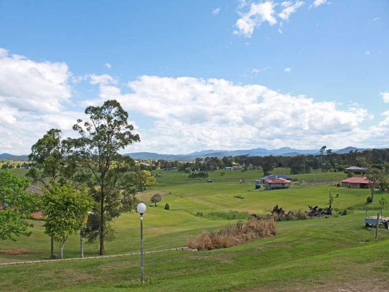 320 River Street, Greenhill NSW 2440