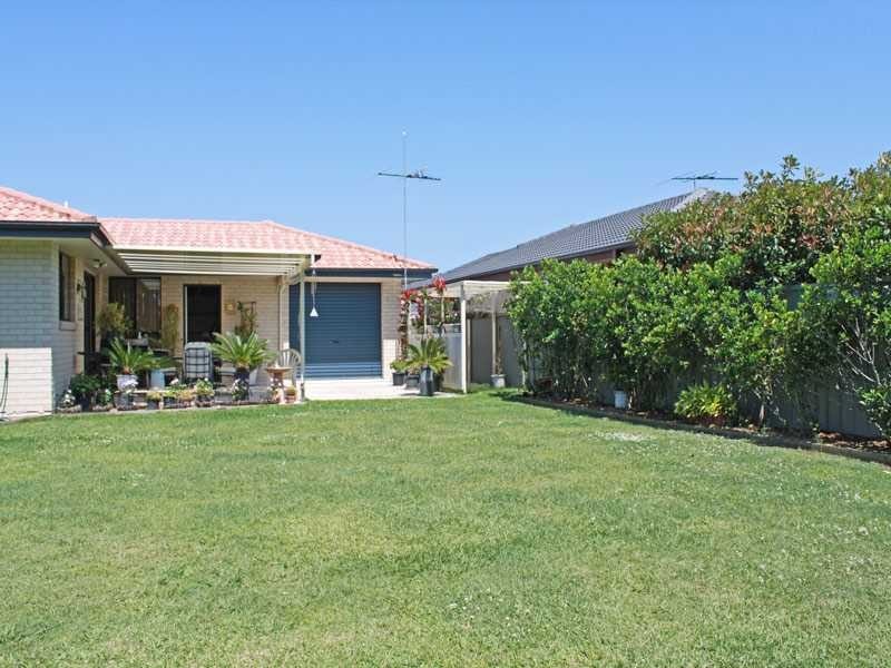 25 Bunya Pine Court, West Kempsey NSW 2440