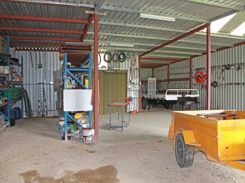 2 Cooks Lane, West Kempsey NSW 2440