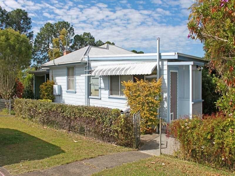 19 Greenfields Avenue, West Kempsey NSW 2440