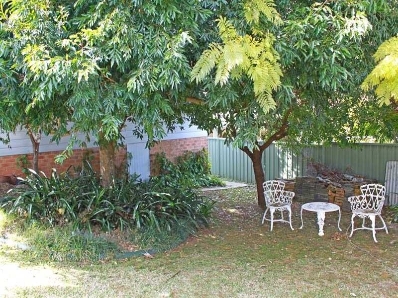 19 Greenfields Avenue, West Kempsey NSW 2440