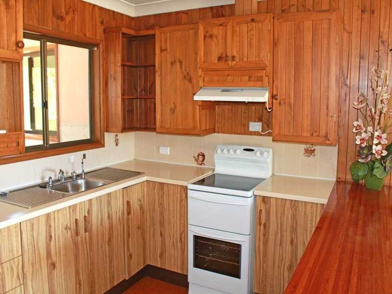 17 Seventeenth Avenue, Stuarts Point NSW 2441