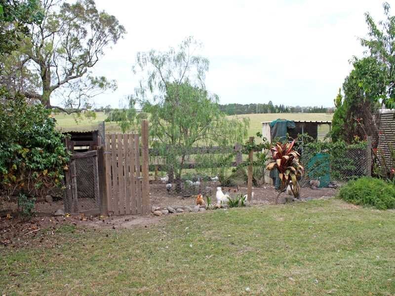 8 Ronella Drive, Aldavilla NSW 2440