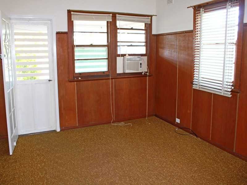 30 Cochrane Street, West Kempsey NSW 2440