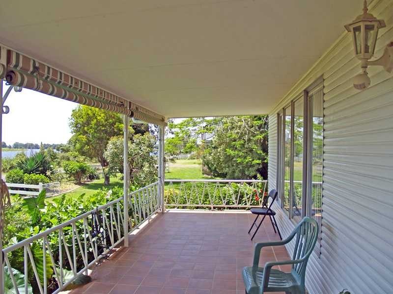 18-20 Riverside Drive KINCHELA VIA, Kempsey NSW 2440