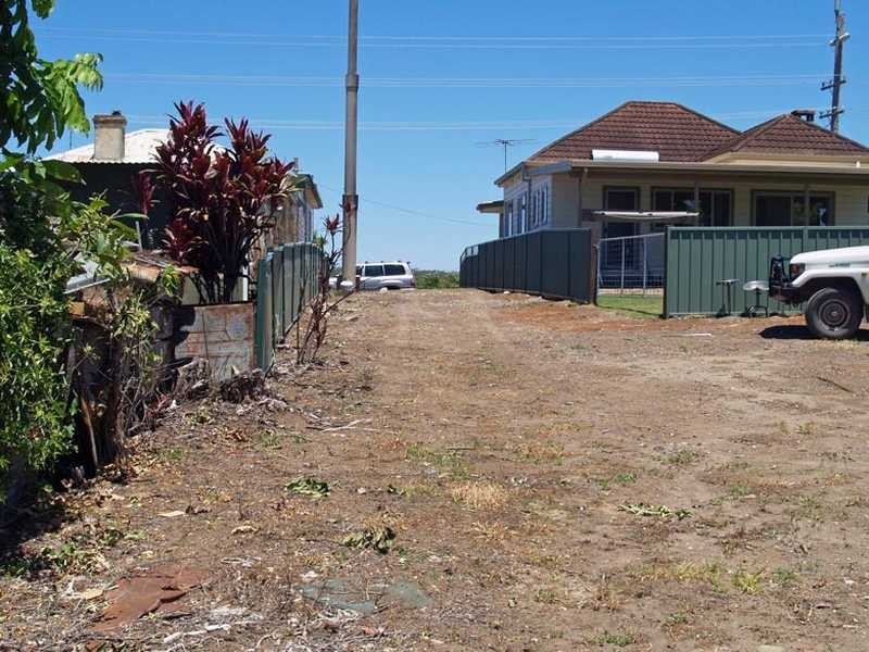 8 Macleay Street, East Kempsey NSW 2440