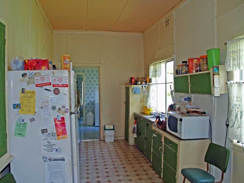 18 East Street, Crescent Head NSW 2440