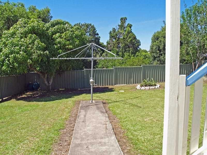 9 Greenfields Avenue, West Kempsey NSW 2440