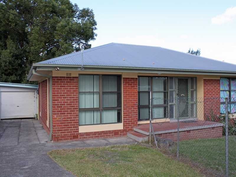 9 Robert Eggins Street, South Kempsey NSW 2440