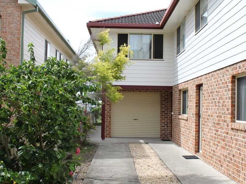 11 Willow Street, Crescent Head NSW 2440