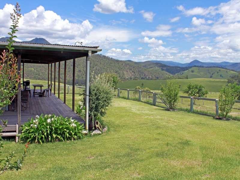 7986 Armidale Road, Comara NSW 2440