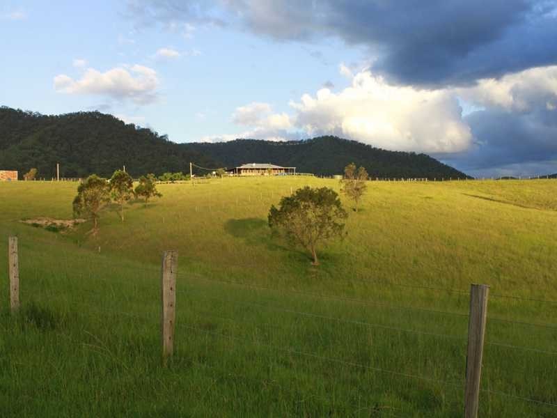 7986 Armidale Road, Comara NSW 2440