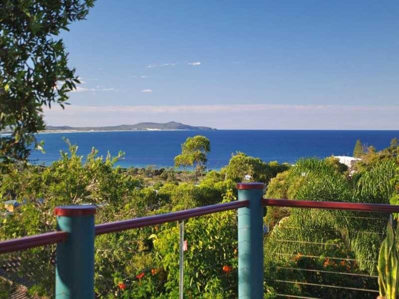 30 Skyline Crescent, Crescent Head NSW 2440